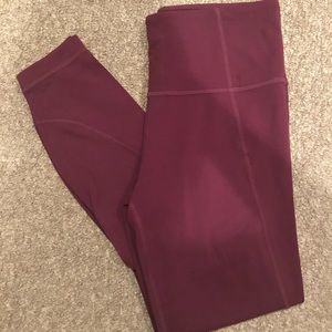 Maroon Athleta salutation 7/8 legging